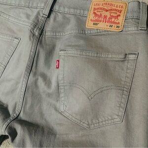Levi's 505 Straight Jeans Classic Style